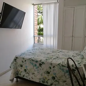 Apartamento En La Floresta, Medellín